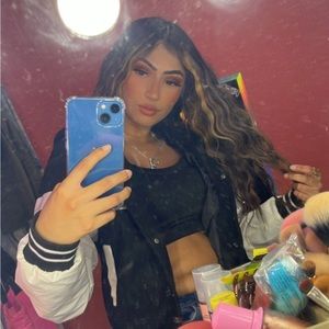 Meet your Posher, Dulce